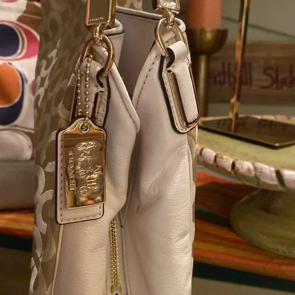 Coach Madison Phoebe Op Art Sateen Bag Purse 26448 Light Khaki Champagne Pink.